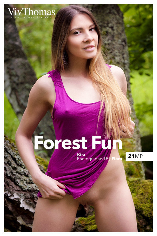 [VivThomas] Kira D - Forest Fun